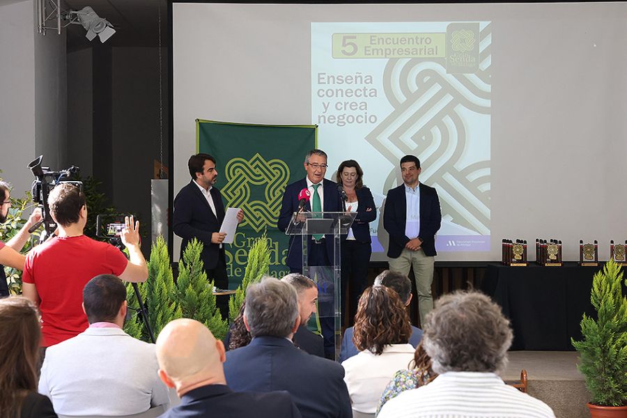 La Diputación premia buenas prácticas empresariales en el V Encuentro Gran Senda de Málaga