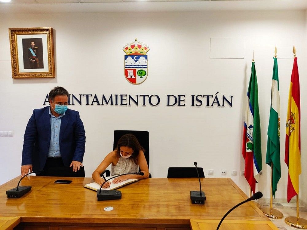La Junta señala a Istán como ejemplo de la Revolución Verde que está impulsando