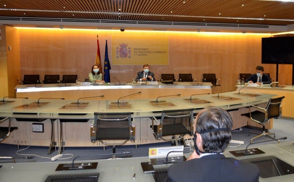 El Gobierno pide firmeza a la Comisión Europea para que Estados Unidos retire los aranceles contra los productos españoles