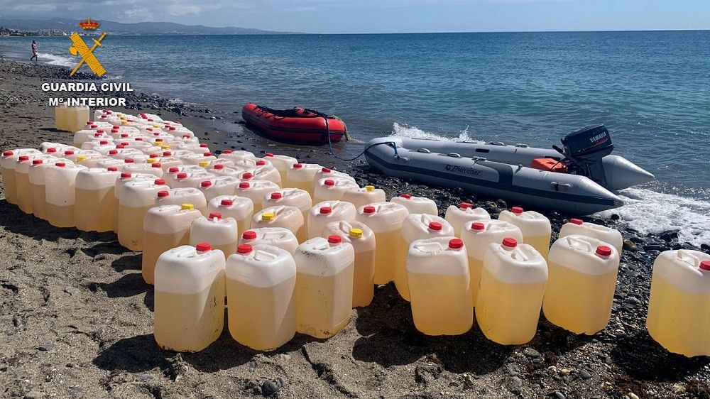 La Guardia Civil desmantela una organización que introducía hachís por las costas de Málaga