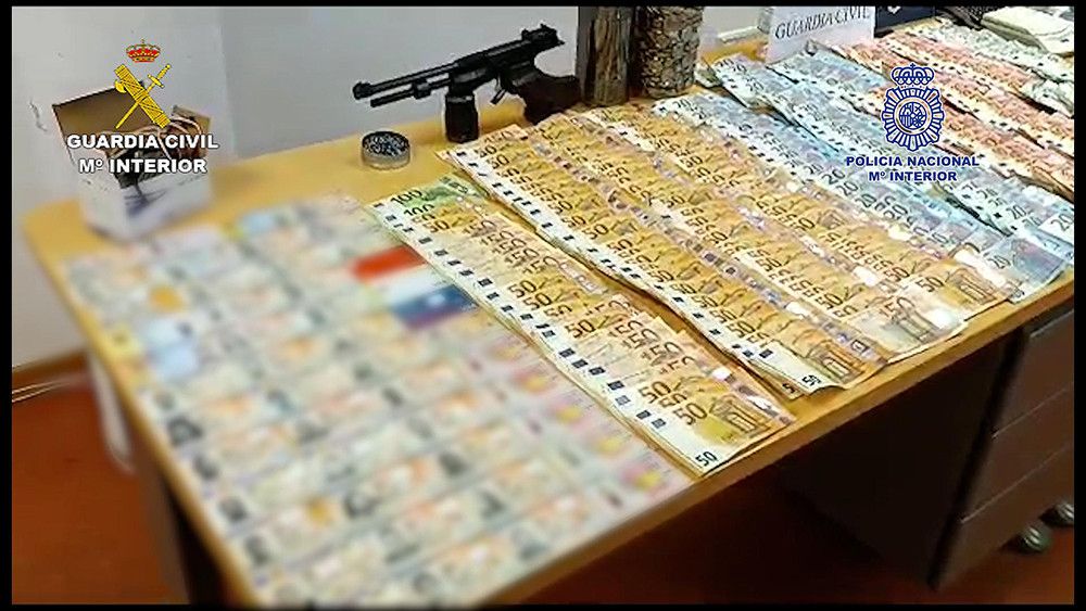 Desmantelada una organización criminal dedicada a la obtención fraudulenta de permisos de conducir por encargo
