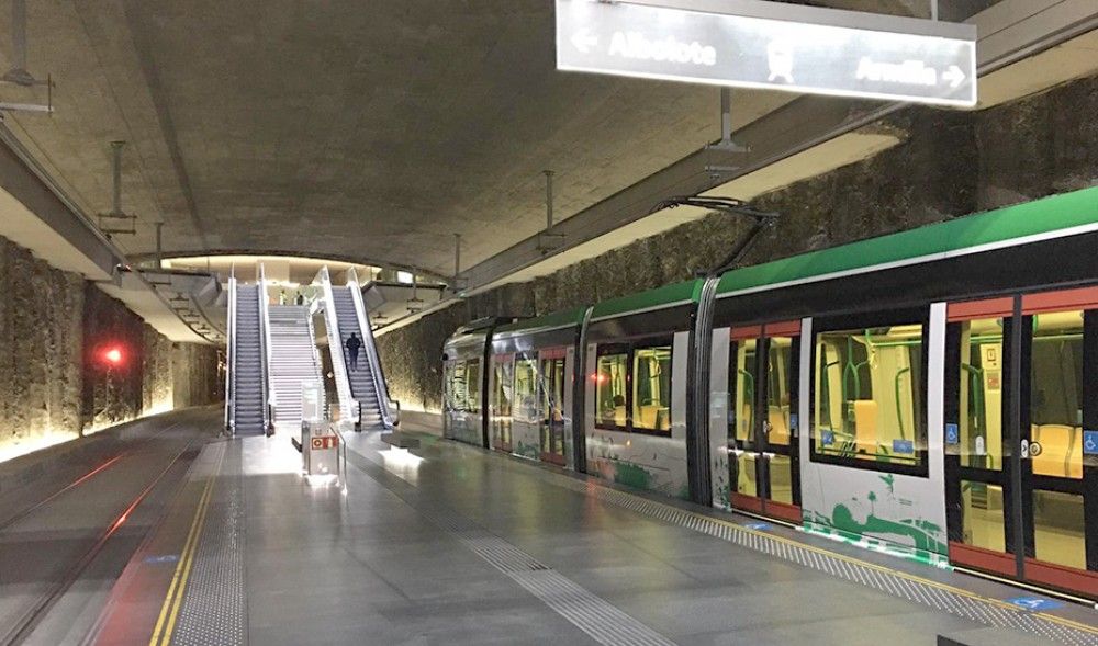 Los tres metros andaluces transportaron la semana pasada más de un 90% menos de viajeros