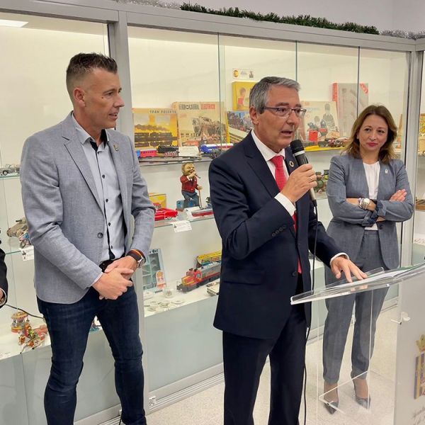 Un nuevo museo en Cuevas de San Marcos repasa la historia del juguete de España y del mundo