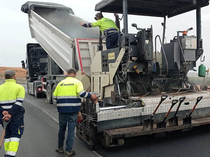 La Diputación invierte 434.000 euros en la mejora de una de las vías de acceso al Puerto Seco de Antequera