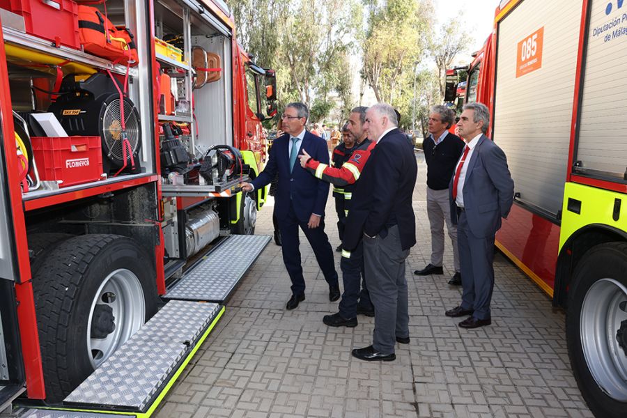 La Diputación adquiere por primera vez vehículos especiales para intervenciones del CPB de salvamento y rescate
