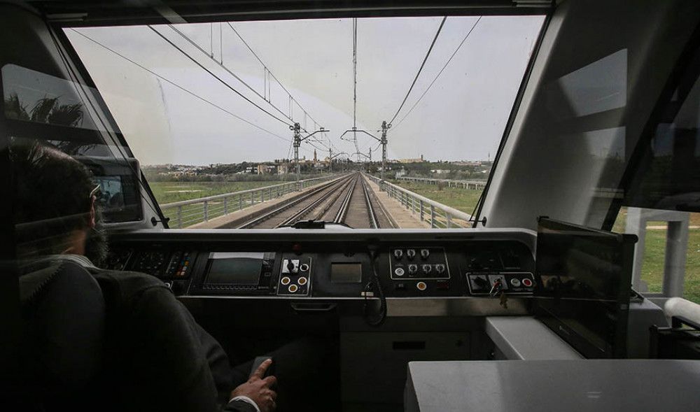 La Junta entrega al Ministerio de Transportes el convenio financiero para el tramo Norte de la línea 3 del Metro de Sevilla