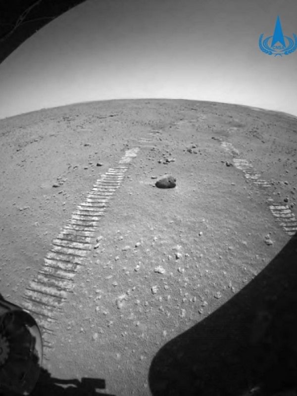 El rover explorador chino Zhurong ha recorrido más de 1,9 kilómetros en Marte en un año