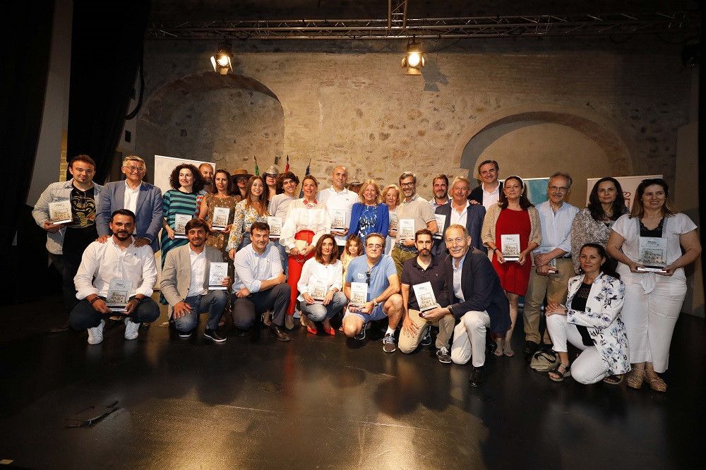 El Ayuntamiento reconoce a los negocios de San Pedro Alcántara “como grandes embajadores de la ciudad” en la entrega de los Premios al Comercio 2022