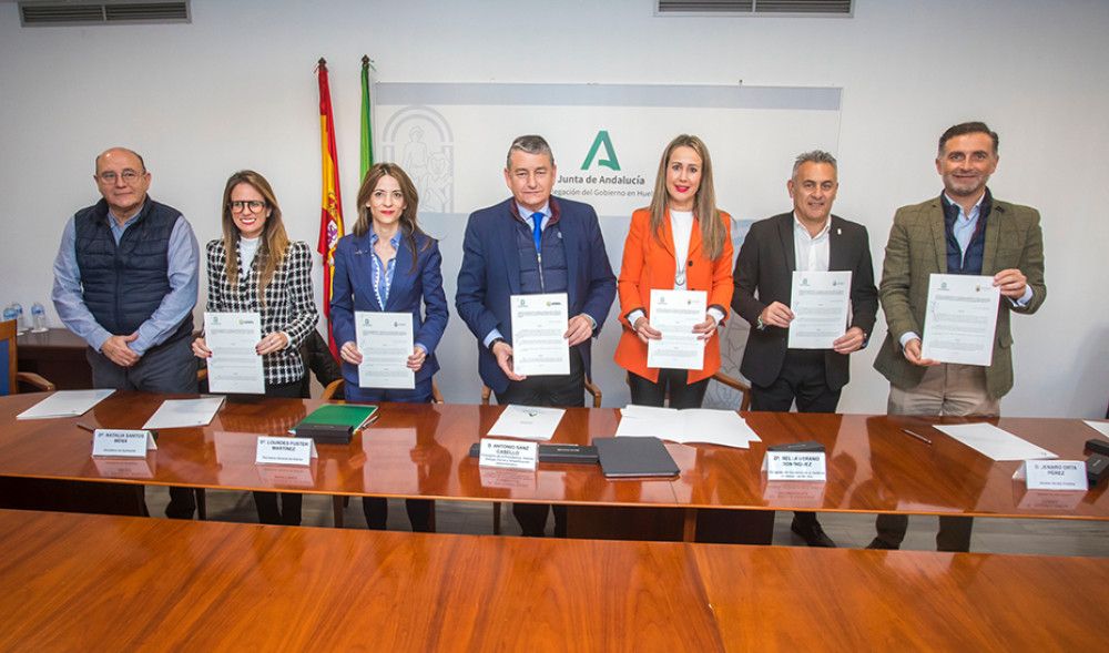 Ayamonte, Isla Cristina y Moguer se integran en el 112 Andalucía