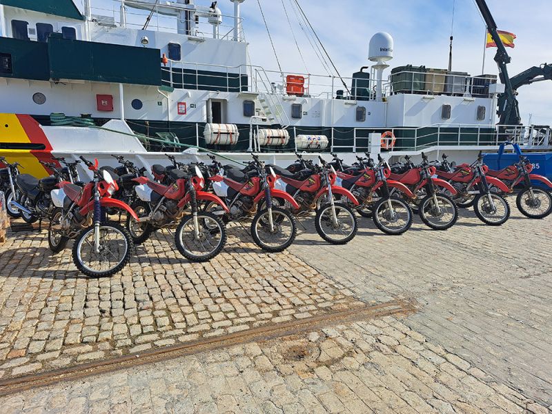 Tráfico dona 25 motocicletas de formación a la policía de Mauritania