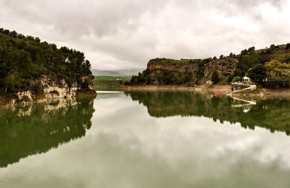 Proyecto para recuperar el desagüe de fondo de la presa Conde de Guadalhorce, inutilizado desde hace 8 años
