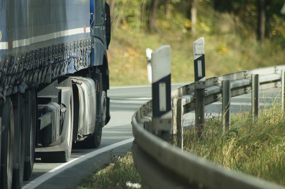 El Ministerio de Transportes aprueba un plan de inspección para lograr el cumplimiento efectivo del acuerdo que acabó con la huelga de camioneros