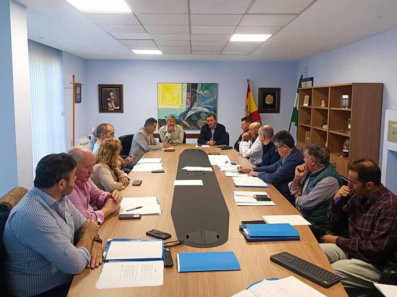 El Ayuntamiento aborda con empresarios y vecinos del Polígono Industrial La Ermita medidas para mejorar la seguridad y la movilidad, como la implantación de la videovigilancia o la ordenación del tráfico