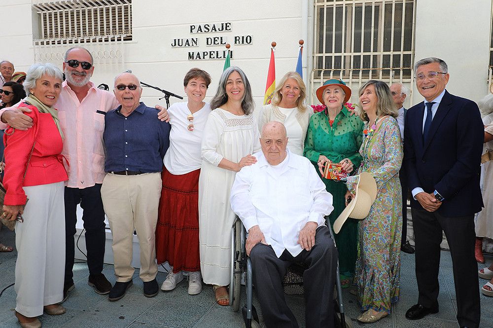 El Ayuntamiento reconoce en el Día del Trabajo al empresario Juan del Río Mapelli “por su compromiso con la creación de empleo y el impulso a San Pedro Alcántara”