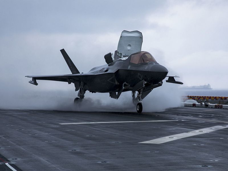 El Pentágono deja en tierra todos los F-35 de la Marina tras el último incidente con este tipo de caza