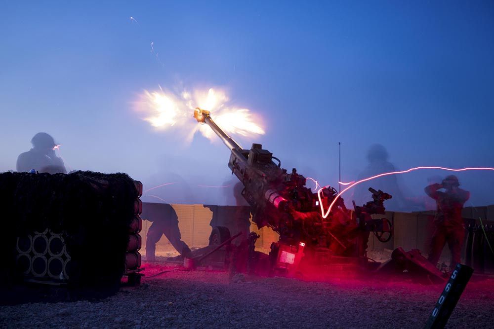Fuerzas estadounidenses combaten contra el Ejército sirio en Deir ez-Zor (Siria)