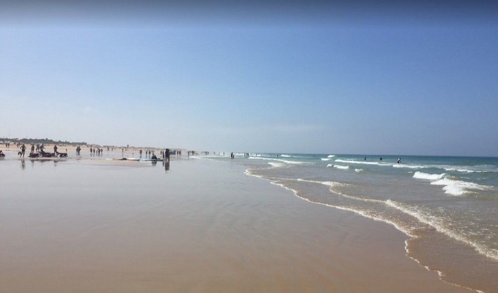 Las aguas de baño del litoral andaluz mantienen unas adecuadas condiciones sanitarias