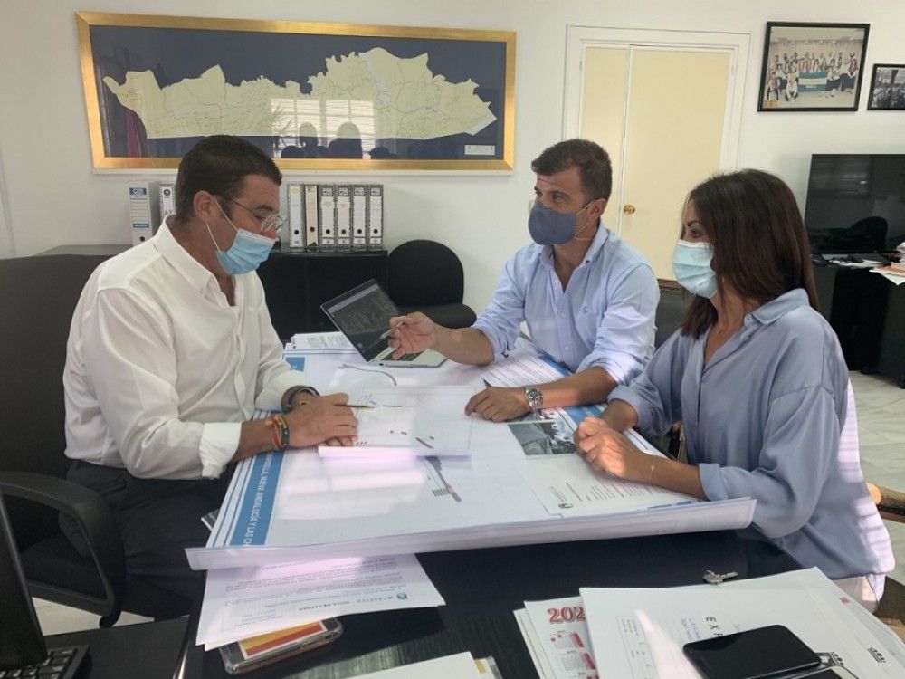 El Ayuntamiento acometerá más de una decena de actuaciones en Las Chapas con una inversión cercana a los 700.000 euros