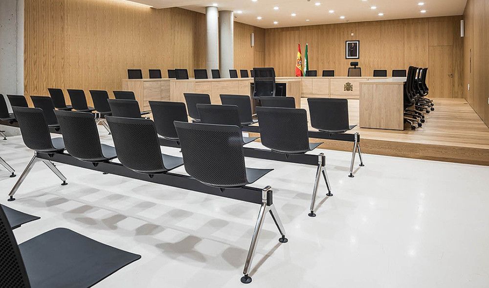La Audiencia de Navarra rechaza rebajar la pena de 15 años a uno de los cinco condenados por la violación de "la manada"
