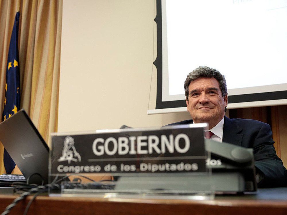 El ministro Escrivá defiende el acuerdo sobre la "modernización del sistema de pensiones" a pesar de su insuficiencia