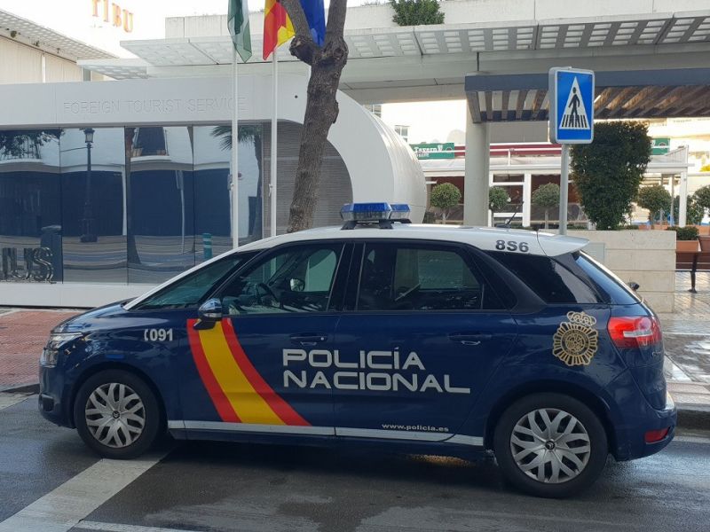 La Policía Nacional detiene en Marbella a un asaltante que apuñaló al responsable de una tienda