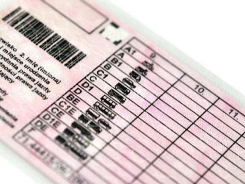 La DGT alerta ante posibles estafas para la obtención del permiso de conducir