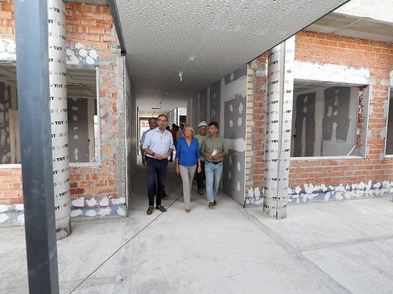 Las obras del nuevo centro de salud de Las Chapas, que multiplicarán por cinco la superficie del actual consultorio, estarán concluidas a final de año