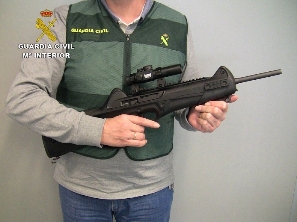 La Guardia Civil desarticula una red de tráfico de armas para el crimen organizado