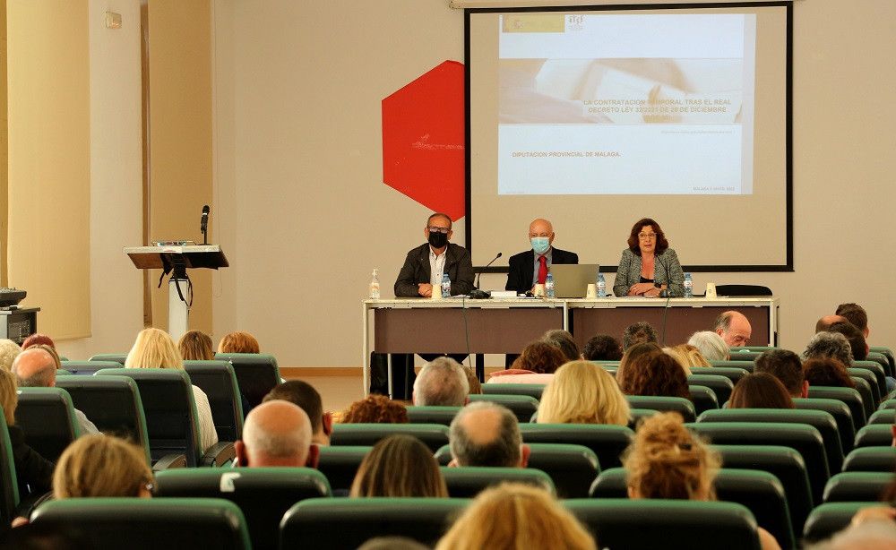 Más de 130 técnicos de 80 municipios participan en una jornada de la Diputación sobre la reforma laboral