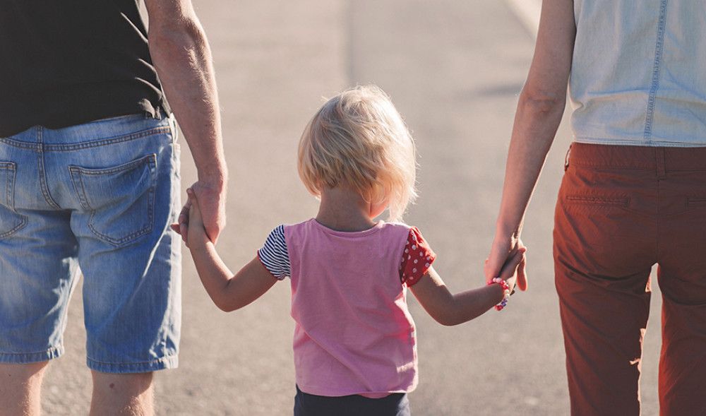 Junta y Universidad de Málaga realizan una prueba piloto del "coordinador de parentalidad", un árbitro para proteger a los menores en los divorcios conflictivos