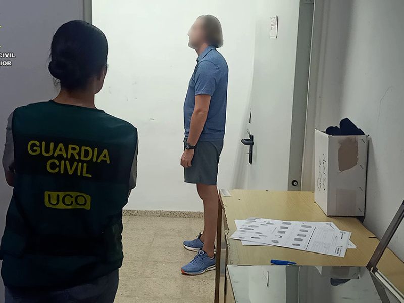 Detenidos en Estepona dos huidos de la justicia británica y holandesa