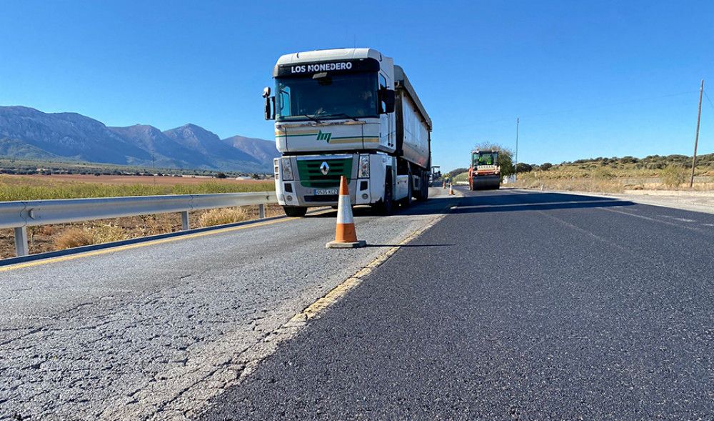 Más de 5,6 millones para obras de emergencia en carreteras de Cádiz, Granada y Málaga