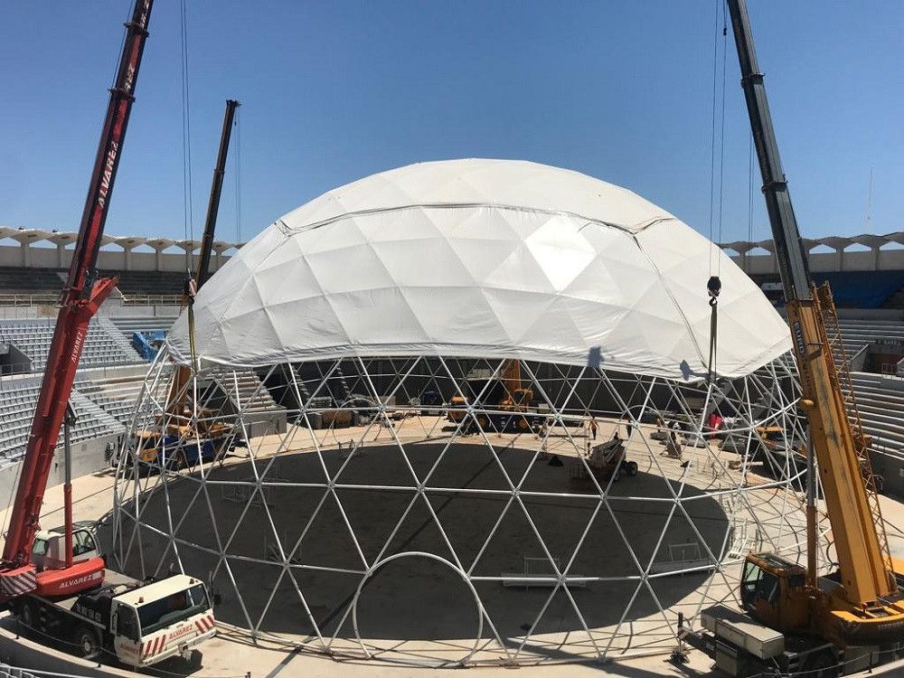 Marbella Arena comienza los trabajos de retirada del DOMO para prepararse para la temporada estival