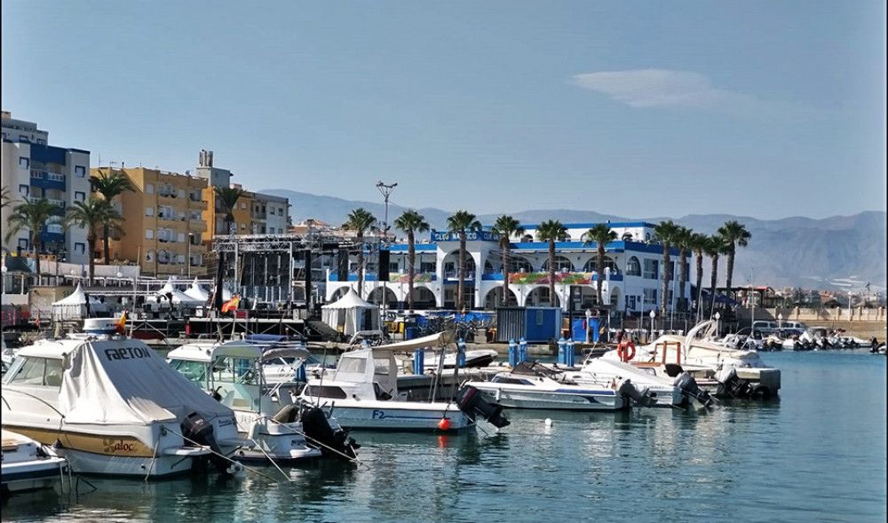 Adjudicada la redacción del proyecto para instalar "electrolineras" en doce puertos andaluces