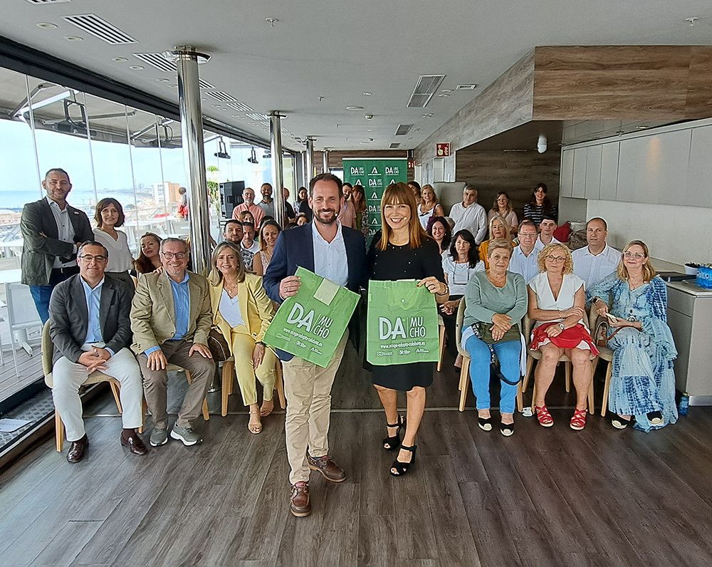La Junta lanza una campaña para conseguir un hogar en Málaga para menores tutelados