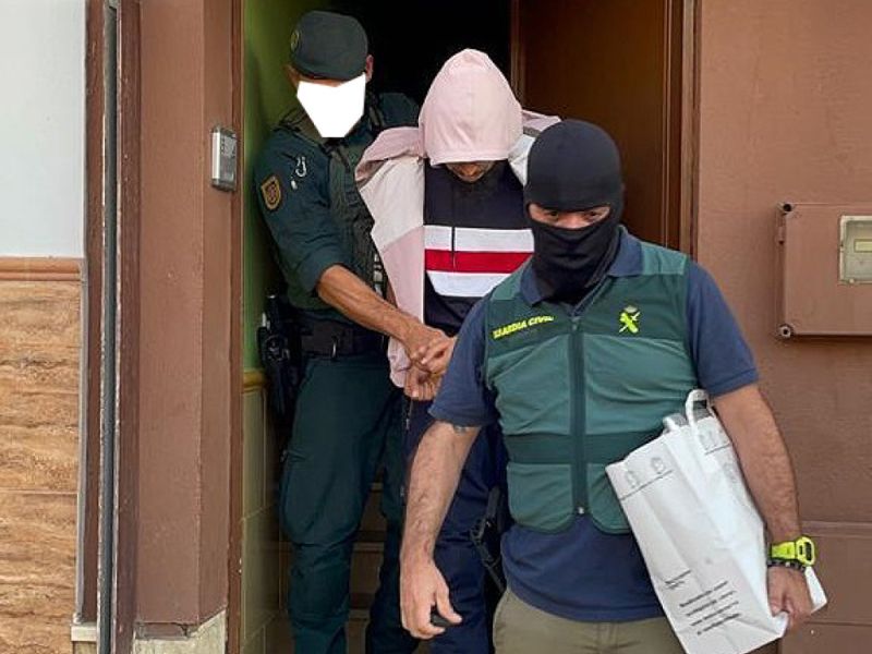 La Guardia Civil detiene en Huelva a una persona acusada de difundir propaganda de DAESH
