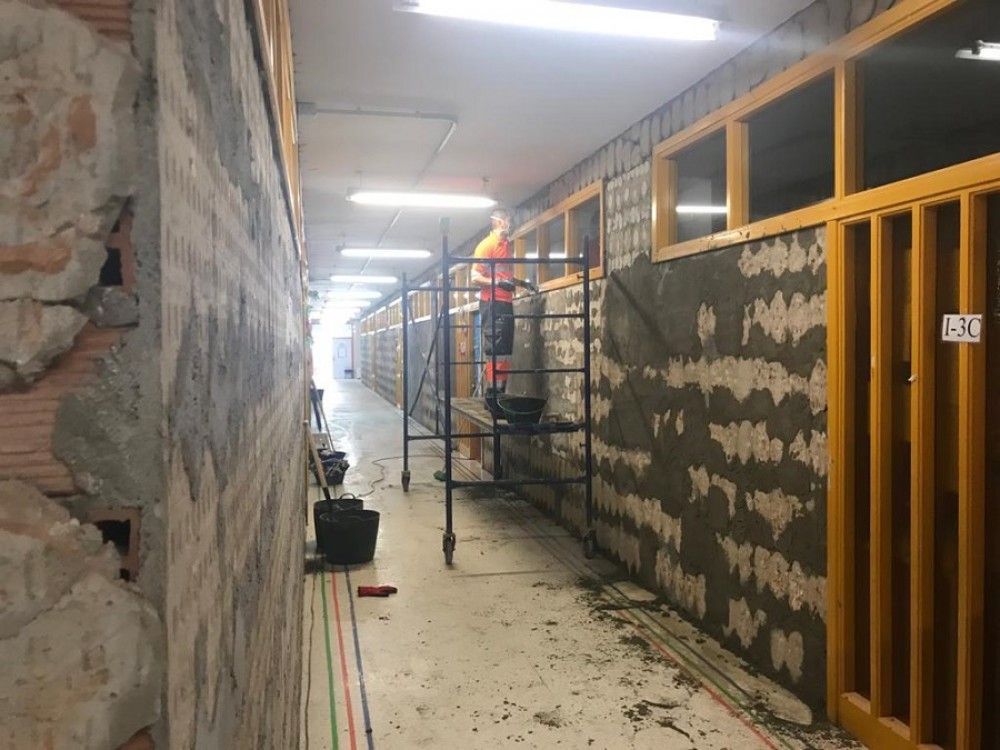 El Ayuntamiento destina 130.000 euros a reparaciones en los centros educativos de infantil y primaria de San Pedro Alcántara