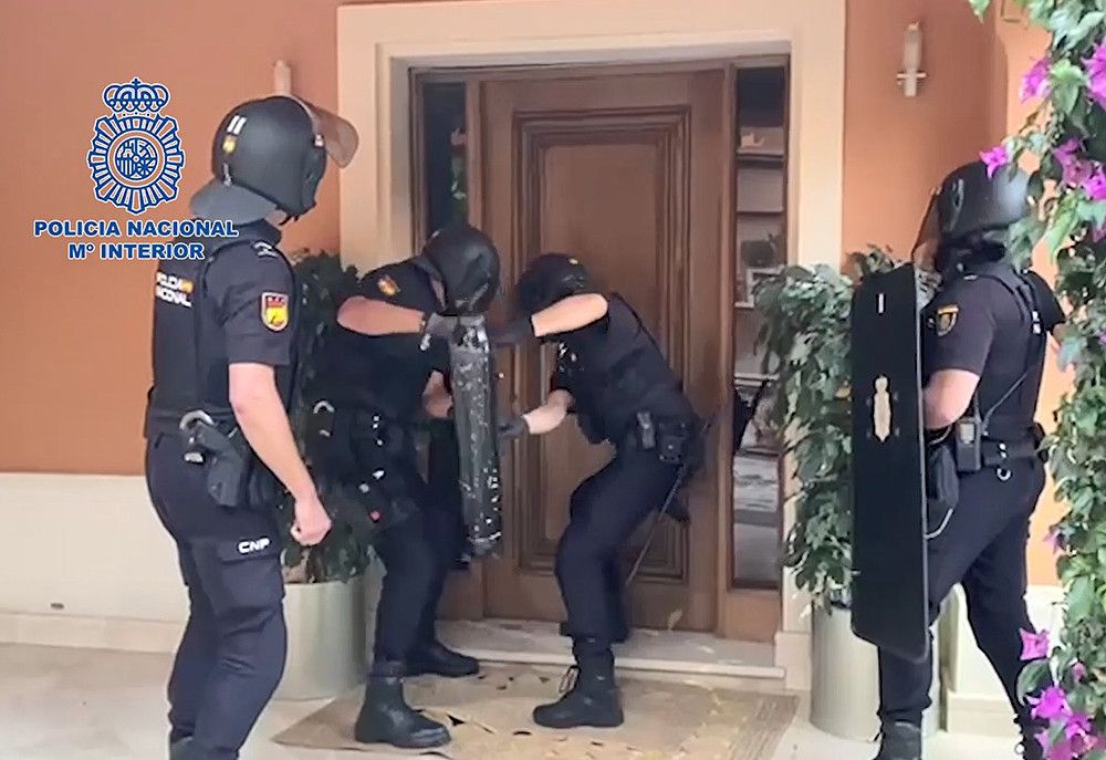 La Policía Nacional desmantela una compleja organización dedicada al blanqueo de capitales procedentes del narcotráfico en Málaga y Sevilla