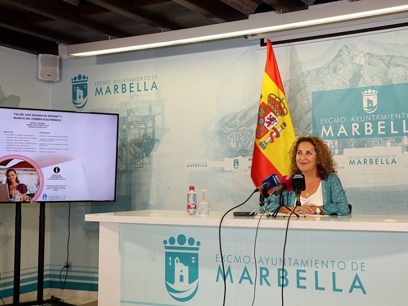 La Concejalía de Igualdad oferta 72 plazas en seis talleres gratuitos de alfabetización digital para mujeres del municipio