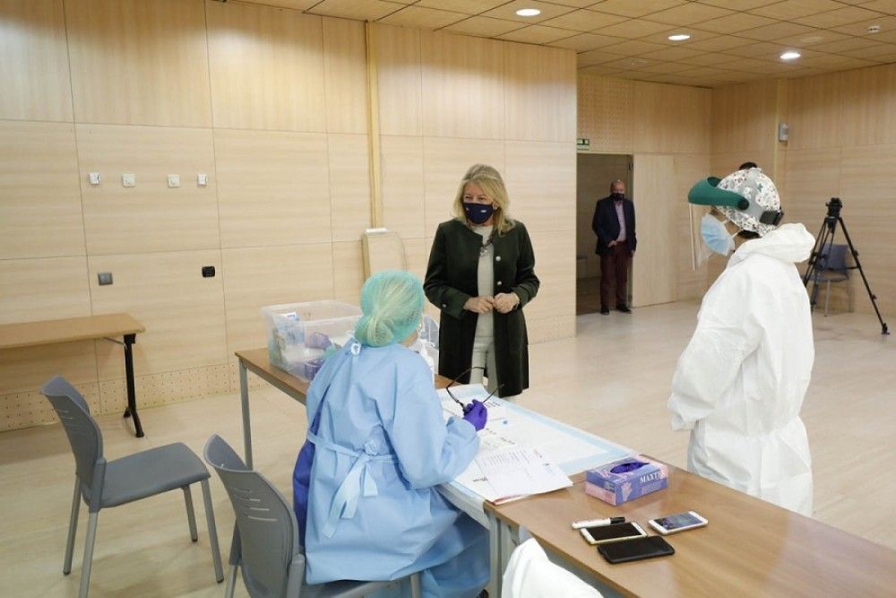 El Ayuntamiento pone a disposición de las autoridades sanitarias los recursos municipales para agilizar la vacunación