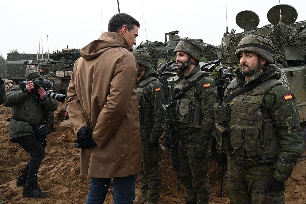 Pedro Sánchez participa en la visita de mandatarios de la OTAN al contingente desplegado en Letonia