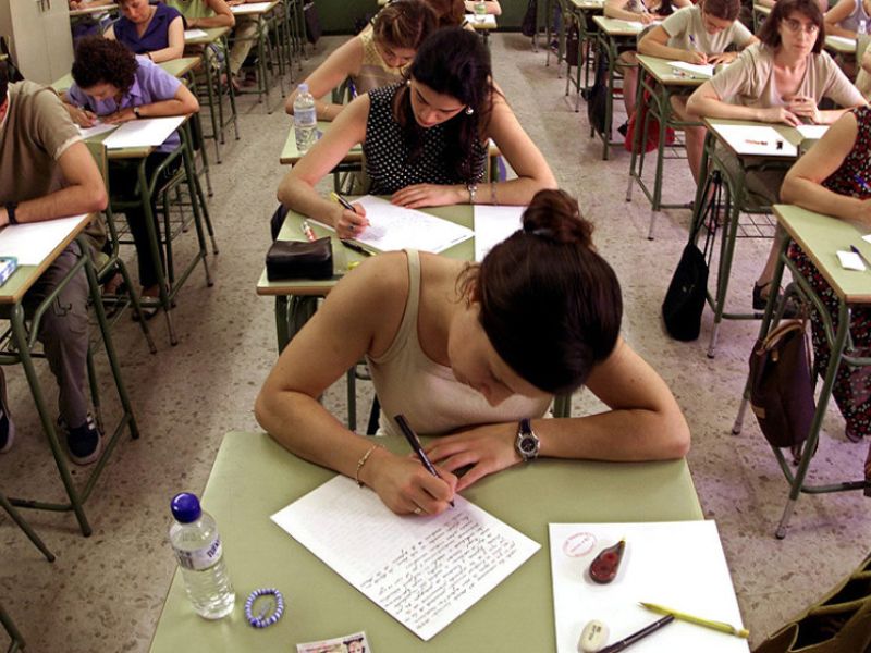 La Junta de Andalucía convocará este año 6.494 plazas de Secundaria, Régimen Especial y FP