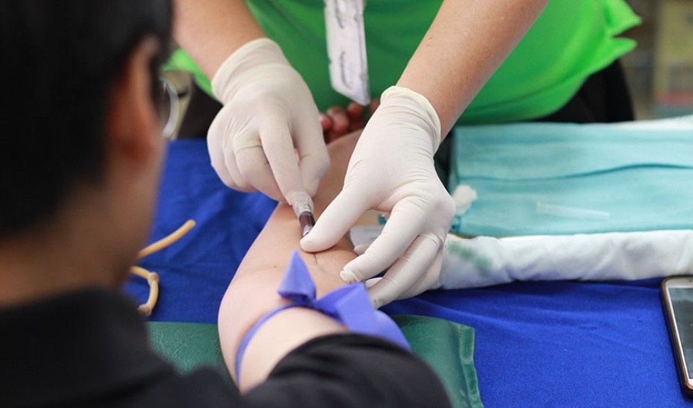 La Red Andaluza de Medicina Transfusional hace un llamamiento urgente a la donación de sangre