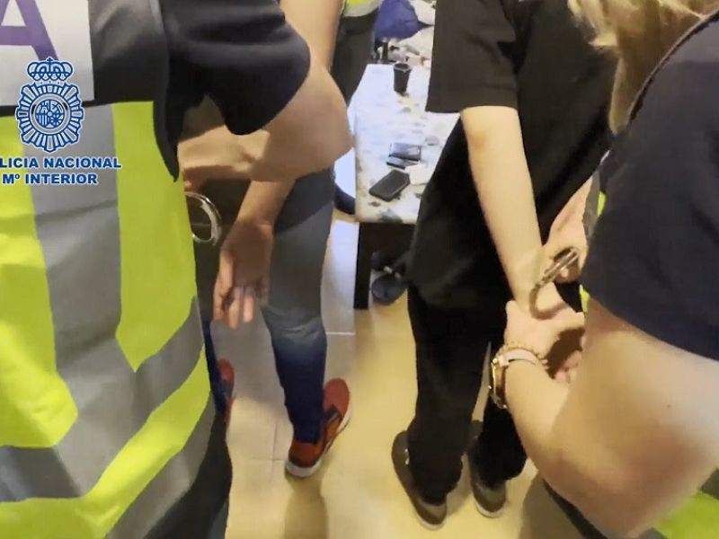 La Policía Nacional detiene a un varón por agredir sexualmente a su propia hija de pocos meses
