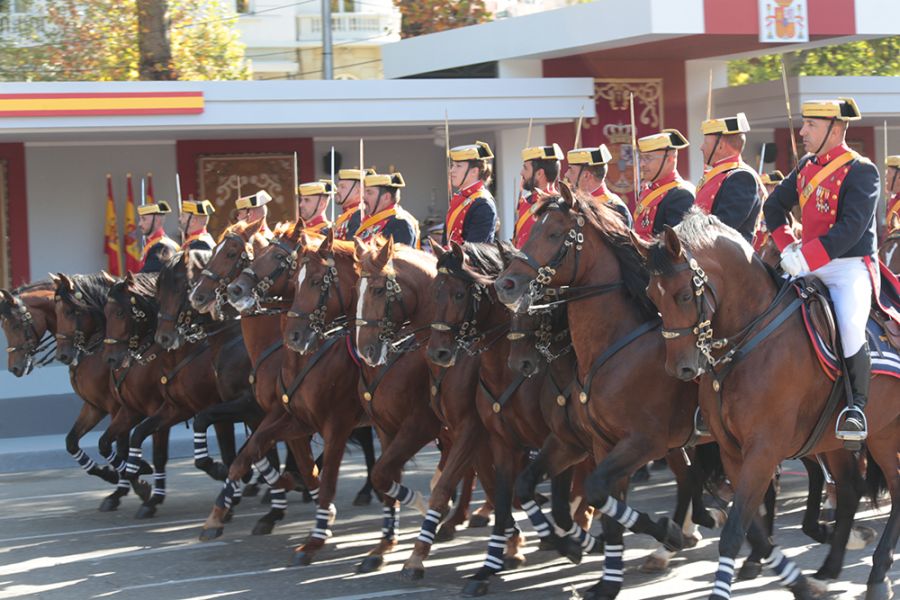 Los reyes, acompañados de la princesa de Asturias, presiden los actos por el Día de la Fiesta Nacional