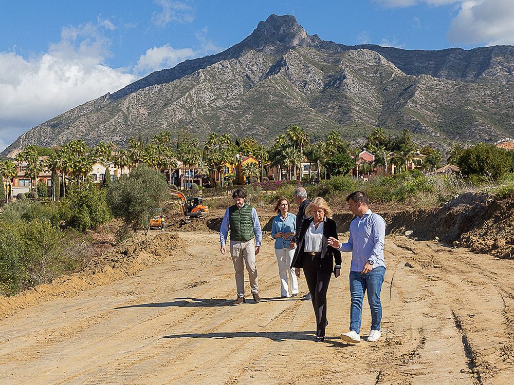 El Ayuntamiento inicia la ejecución de una nueva red de saneamiento en la urbanización La Capellanía y de un vial que permitirá su conexión con Lomas del Virrey