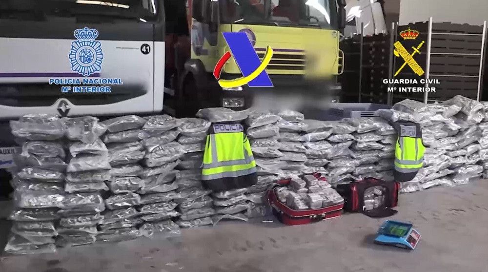 Desarticulada una organización criminal que pretendía introducir 12 toneladas de hachís en narcolanchas por todo el Levante