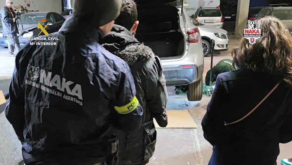 Detenido en Eslovaquia un traficante de armas español que pretendía venderlas a "narcos" en Andalucía