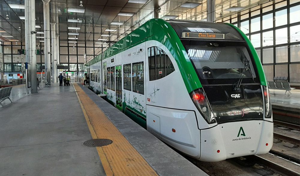 La Junta de Andalucía encarga por casi 31 millones tres trenes para completar la flota del TramBahía