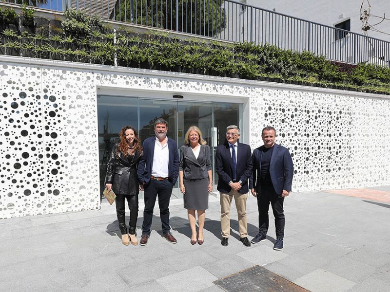 San Pedro Alcántara estrena una nueva oficina de Turismo de 300 metros cuadrados y un moderno diseño junto al Bulevar